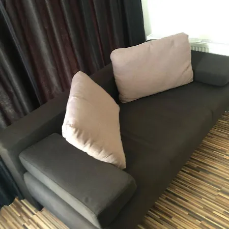 Apartament Perlei *