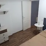 Perlei Apartment *